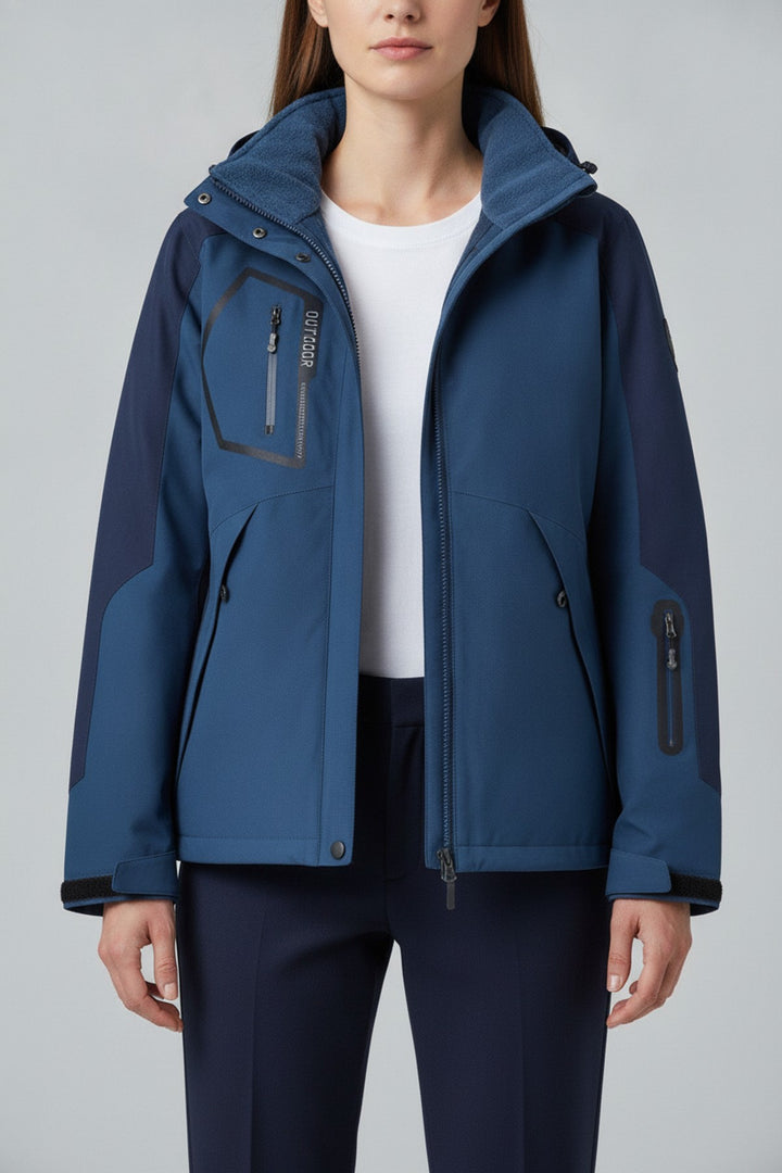 Skijacke Veed – Skijacken Damen in blau – am Model getragen