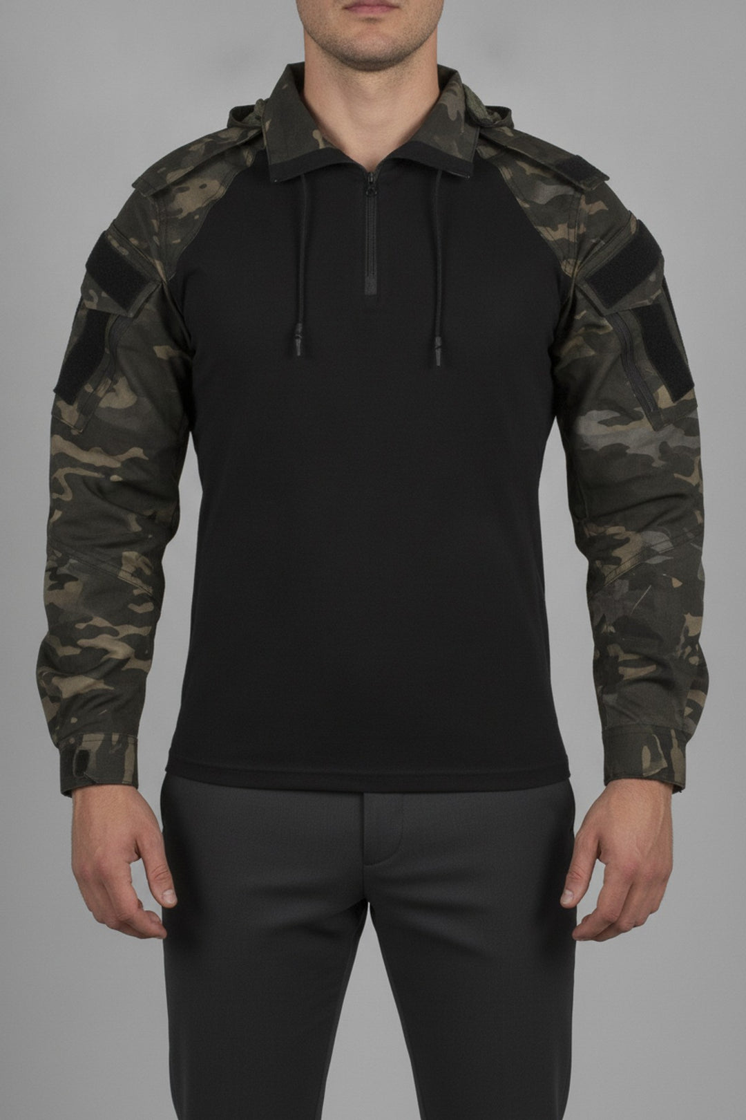Taktische – Zip-Hoodies Herren in camouflage schwarz – am Model getragen