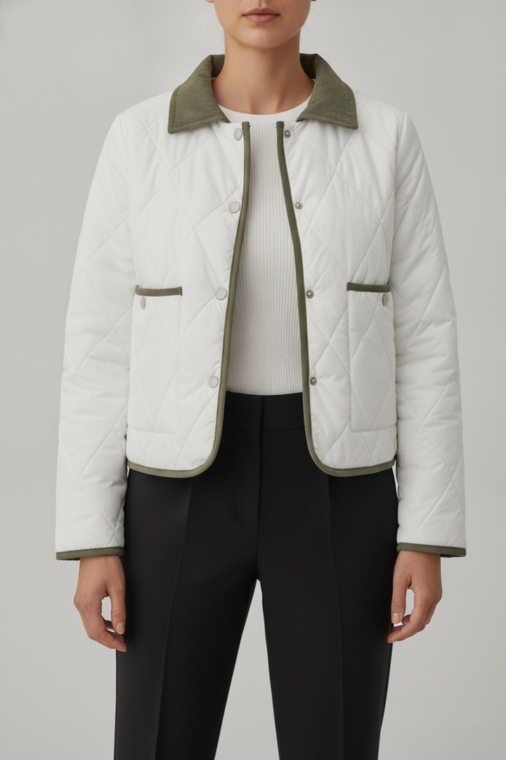 Tundra – Steppjacken Damen in weiss – am Model getragen