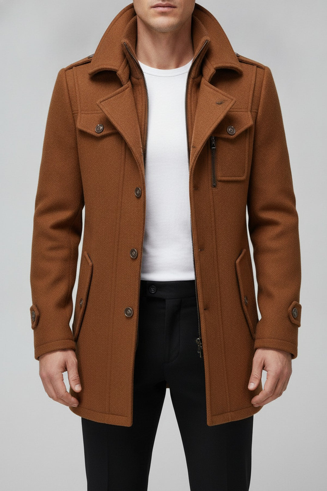 Tom – Dufflecoats Herren in khaki – am Model getragen