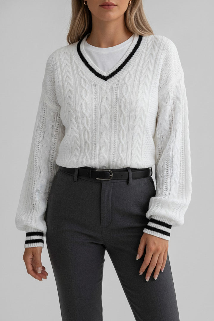 Kor – Pullover Damen in weiss – am Model getragen