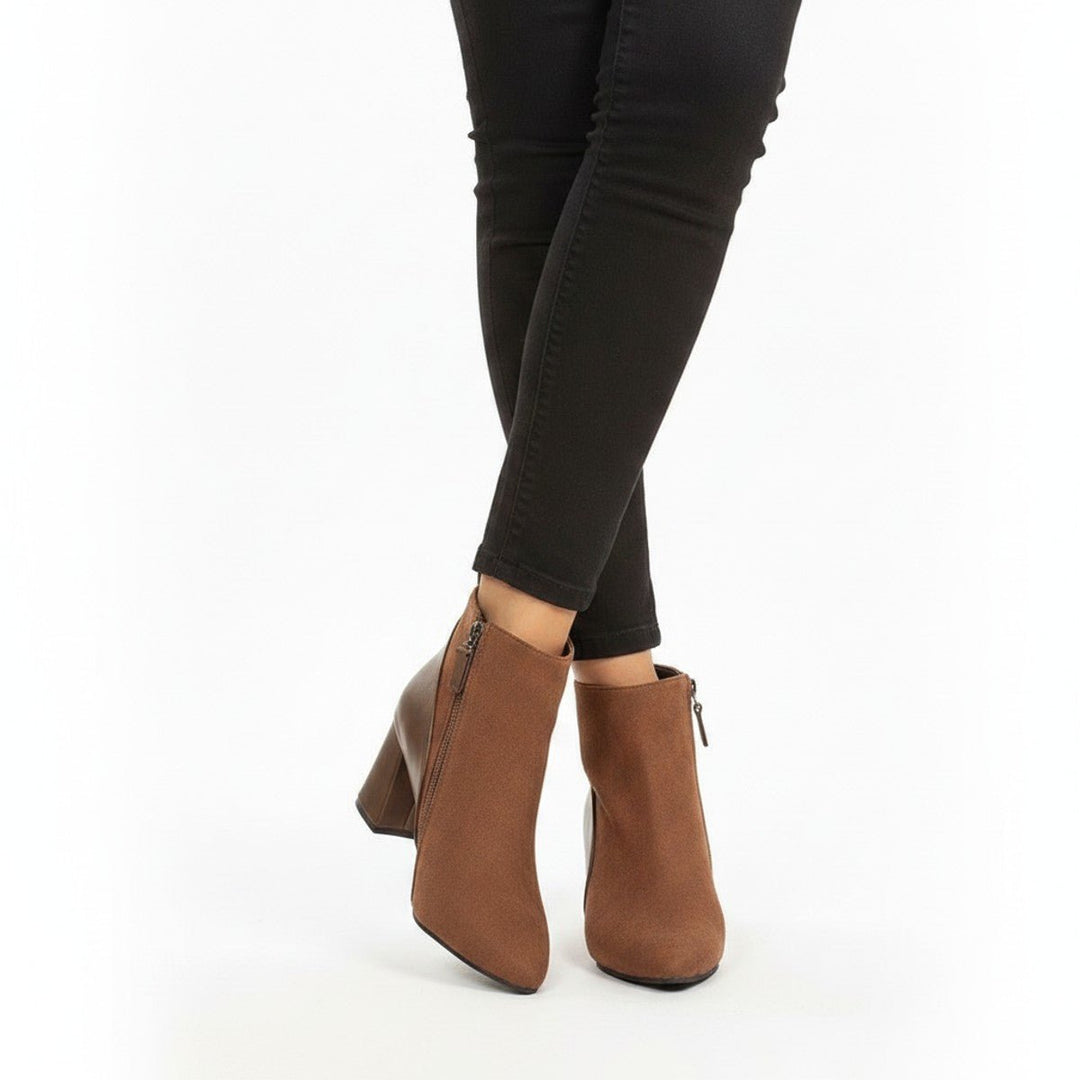 Bay – Stiefeletten aus Leder mit Blockabsatz - Luftfreiheit