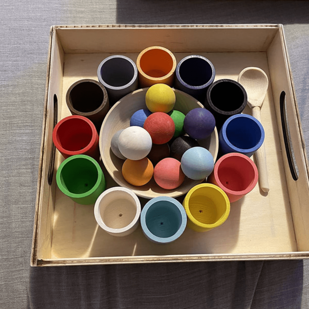 Foto von Produktverpackung mit Lern­effekten: Farben lernen, Zählen, Stapeln – Geschenkidee ab 3 J.

