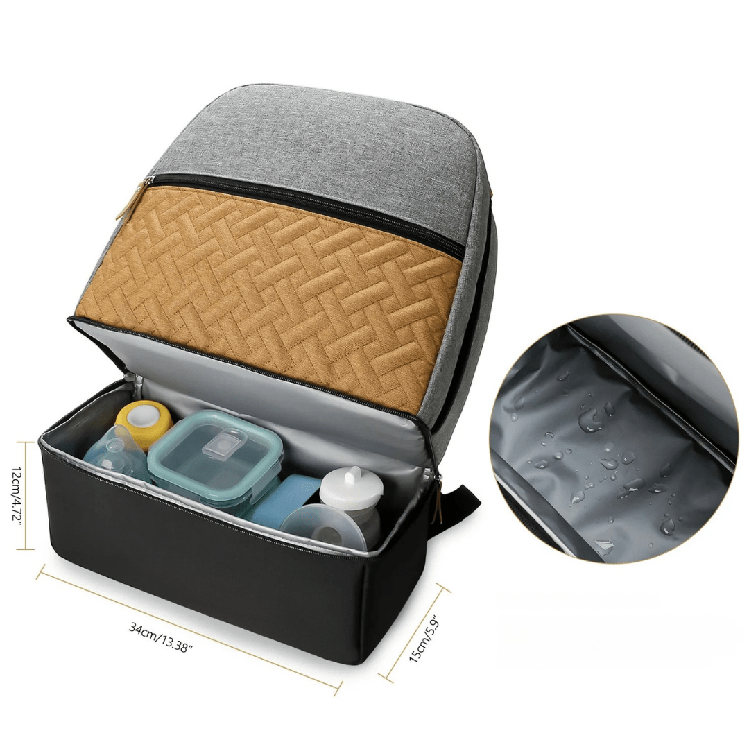 geoeffneter rucksack zeigt innenfutter und tabletfach