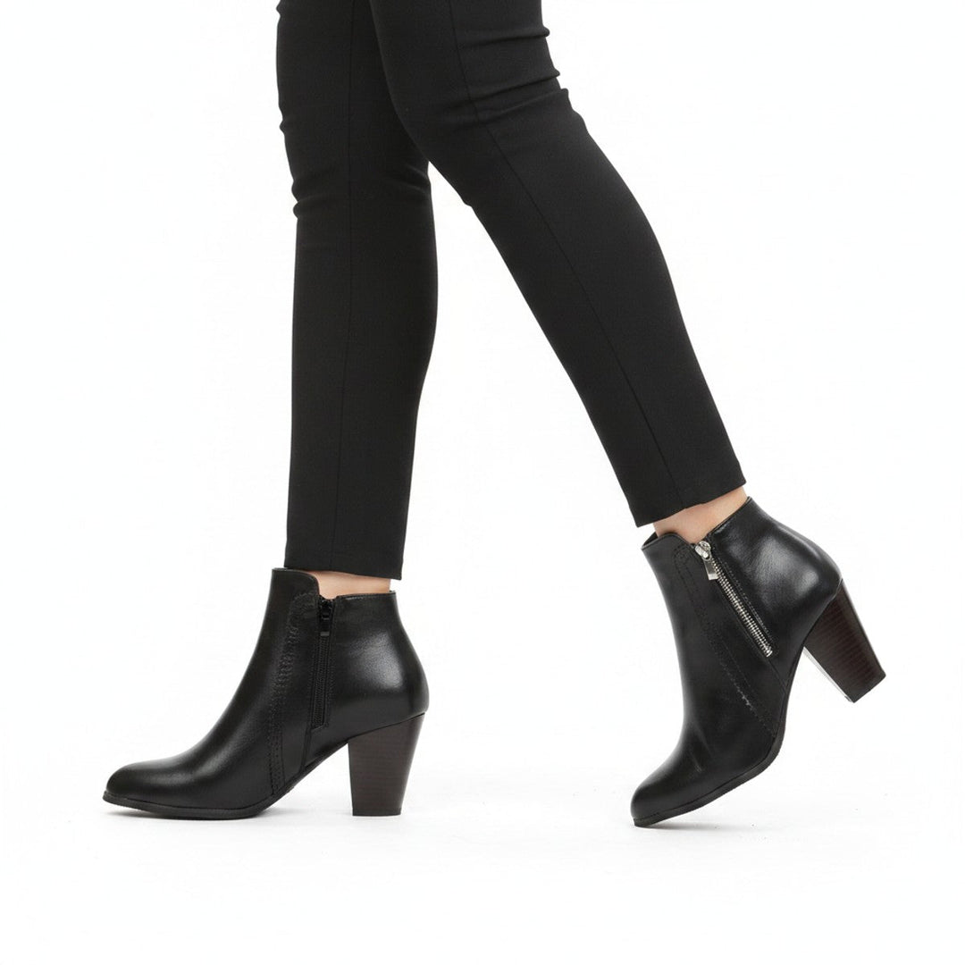Oly – Stiefeletten mit Absatz - Luftfreiheit